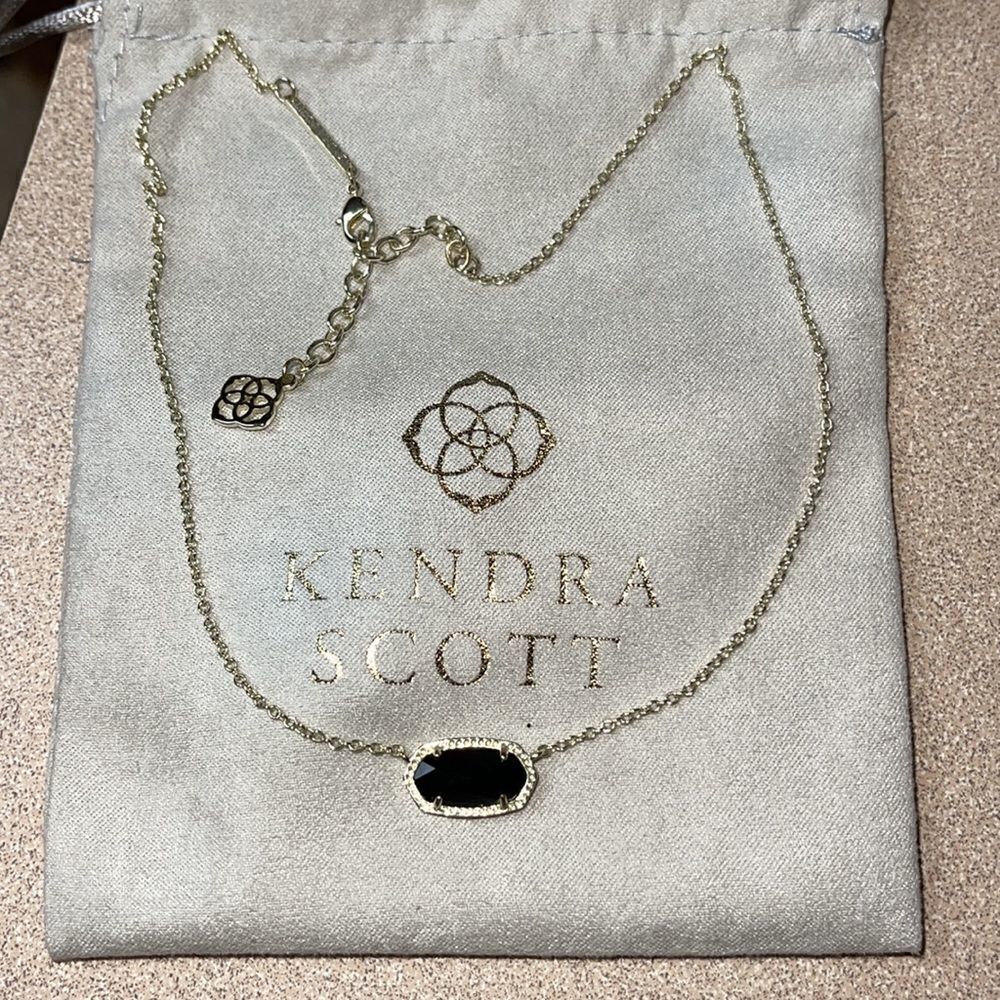 KENDRA Scott Elisa Pendant Necklace Black Stone Gold Necklace - Picture 6 of 9